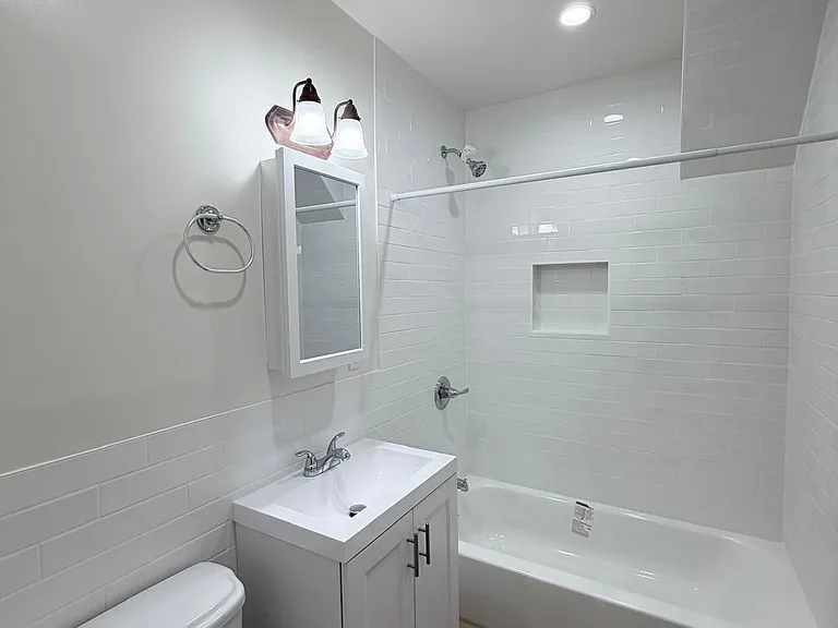 4800 Beverly Blvd #3 — Photo 5