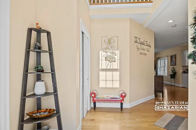 250 Willow St — Photo 4