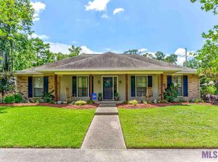 9966 Hackberry Dr, Baton Rouge, LA 70809