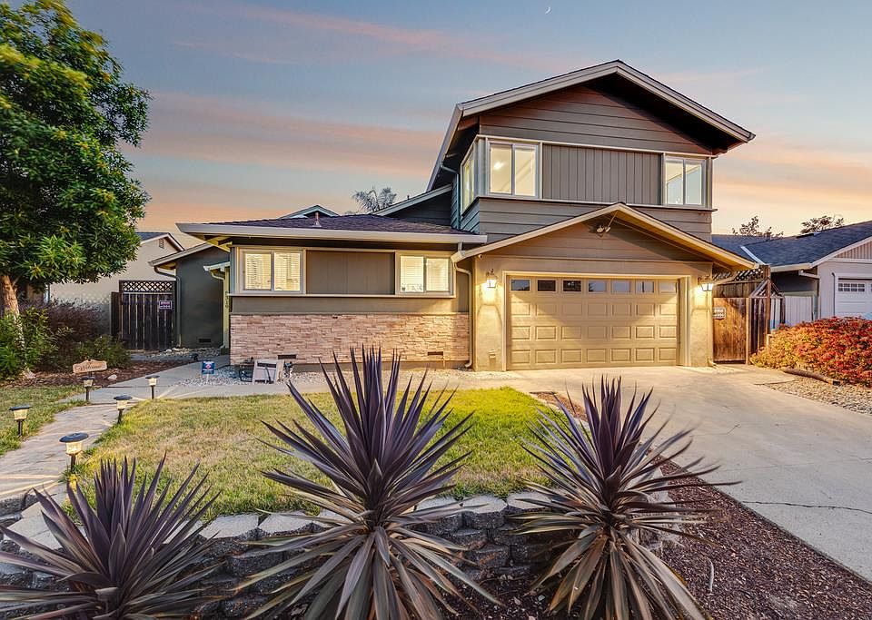 1st image of 5319 Estrade Dr