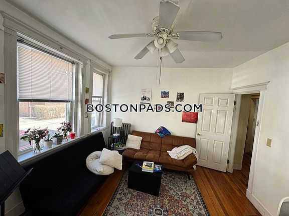 2nd image of 4 Price Rd APT 1