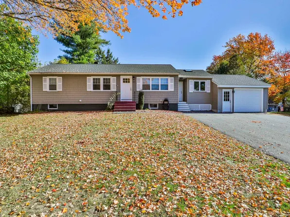 24 Henderson Circle, Salem, NH 03079