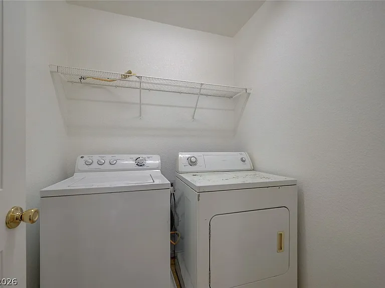 5672 Park City Ave — Photo 23