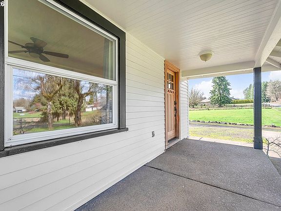 4th image of 34418 Berg Rd