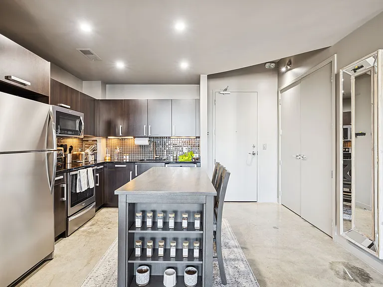 600 12th Ave S #633 — Photo 8
