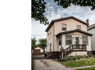 13 Locust Ave, Bridgeport, OH 43912