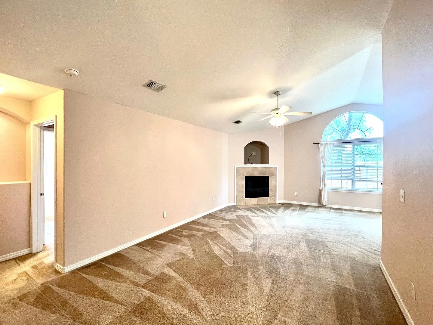 Nice 3BR/2BA - Convenient to NAS Pensacola — Photo 4