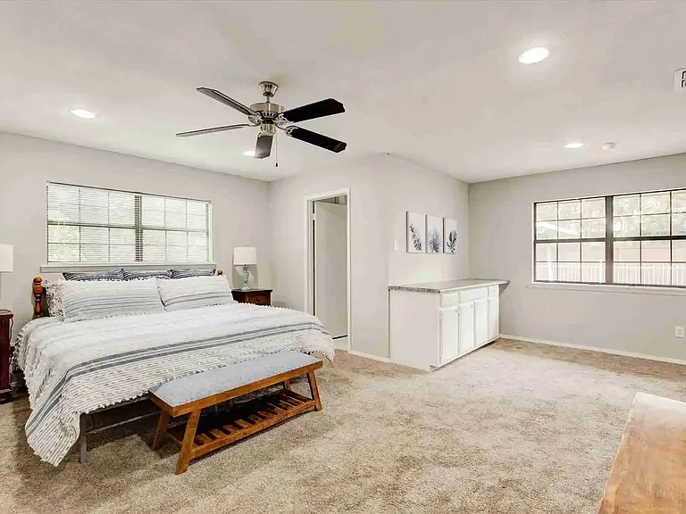 3727 W Biddison St — Photo 28