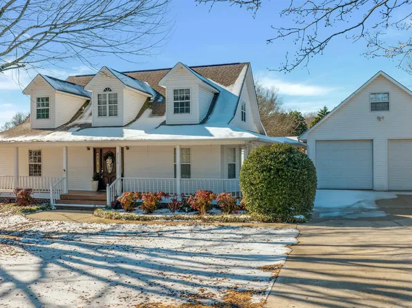 2816 Chavies Rd, Fort Payne, AL 35968