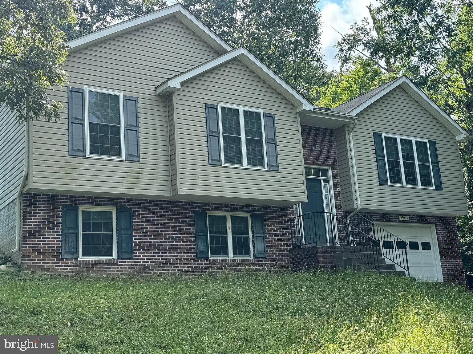 3 bed, 2028 sqft, $2,500 — Photo 2