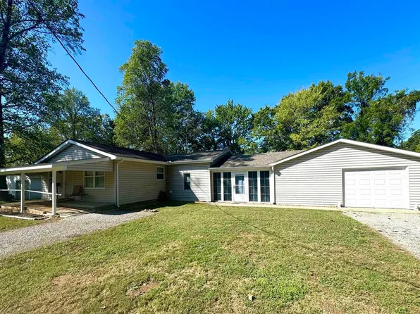 1013 S 22nd St, Herrin, IL 62948