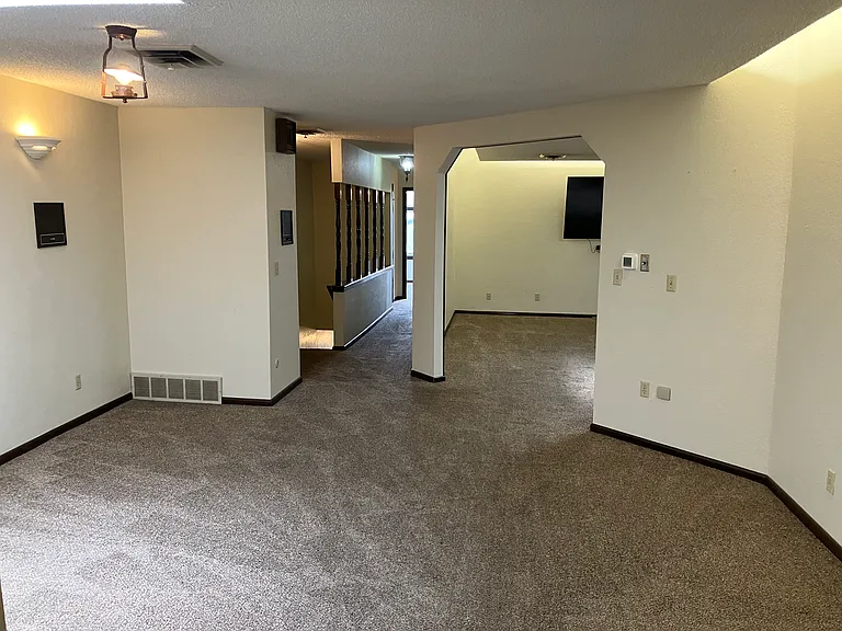 200 N Main St — Photo 13