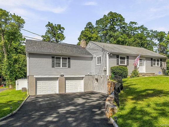 2nd image of 624 Mt View Road