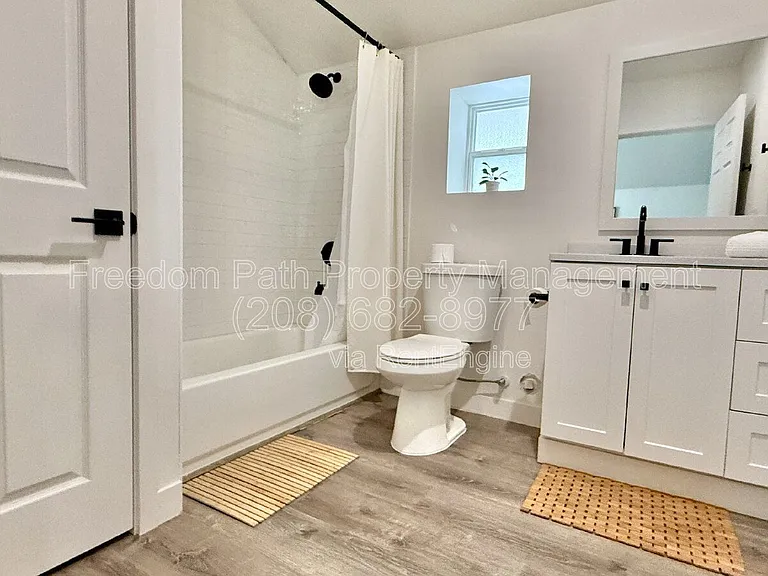 1519 E Montana Ave — Photo 8