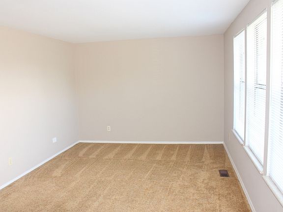 3rd image of 7562 Mount Whitney St