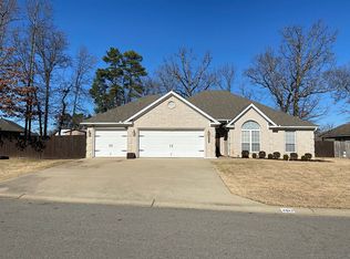 4017 Crestside Dr, Alexander, AR 72002