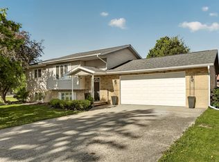94 Maple St, Fountain, MN 55935
