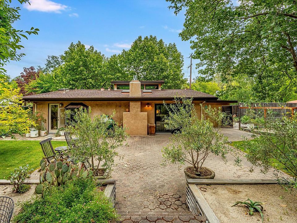 1st image of 15551 Brookview Drive