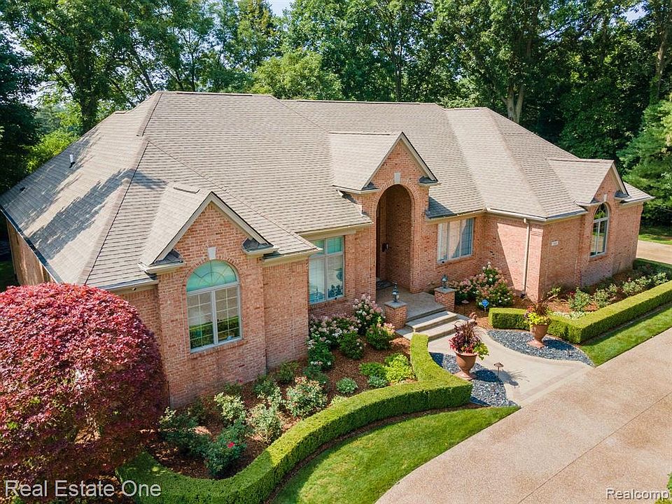 1449 Provincial Dr, Troy, MI 48084 Zillow