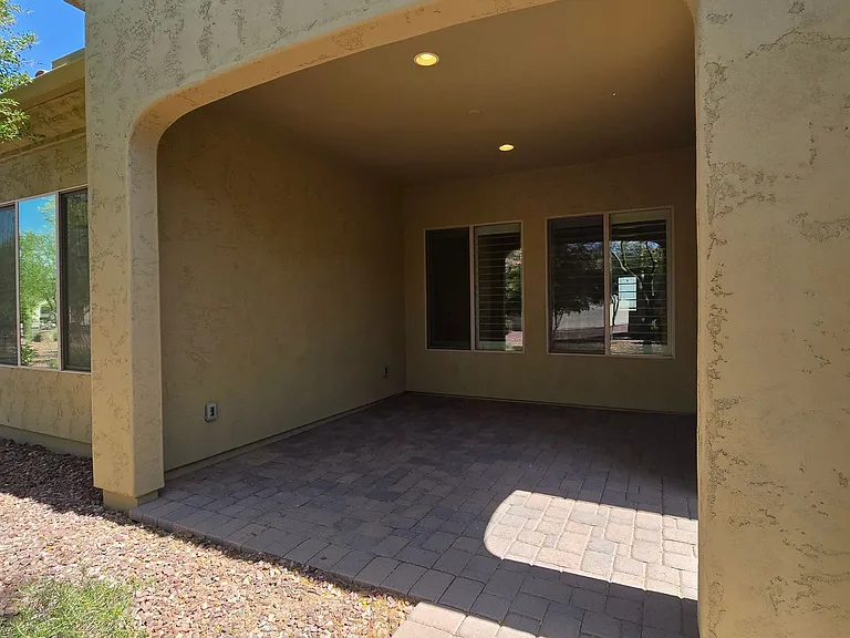 16374 W Amelia Dr — Photo 21