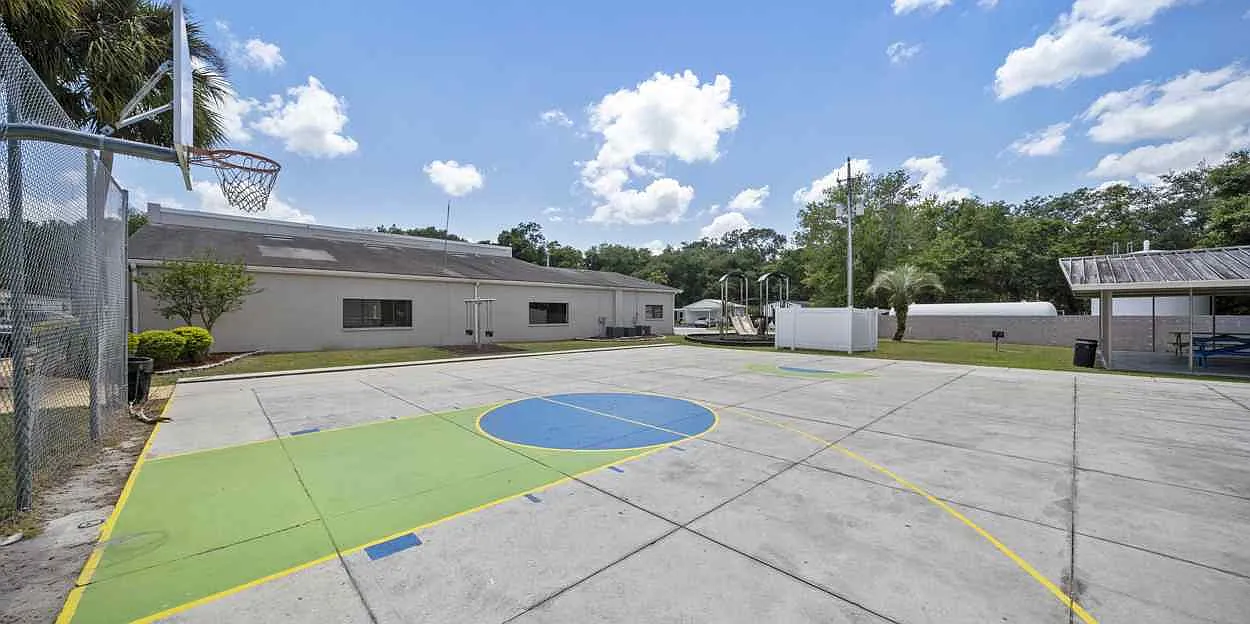 Parkwood Estates — Photo 2