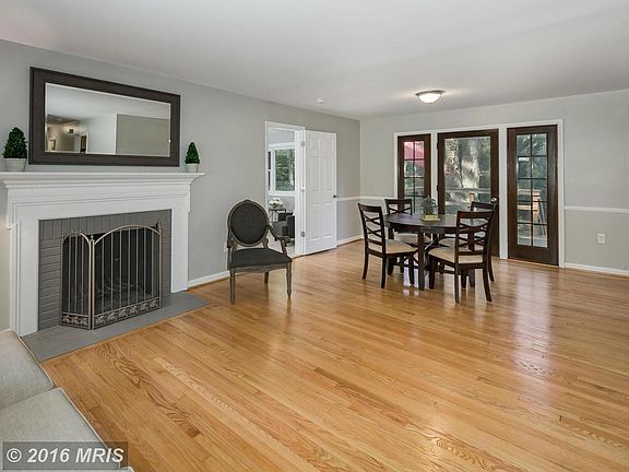 3rd image of 4022 Barbour Dr