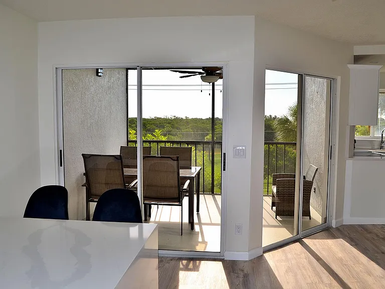 275 Palm Ave — Photo 13
