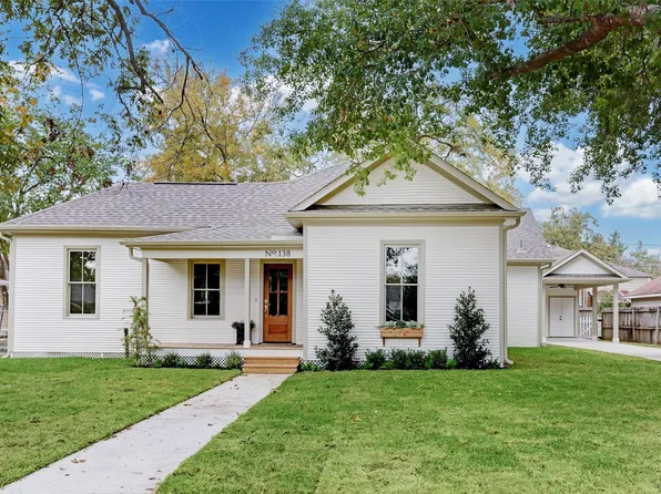 138 Lakeview Dr, Sugar Land, TX 77498