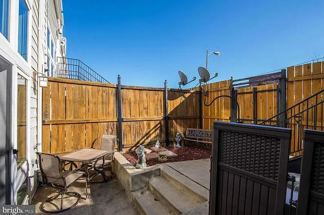 211 R St NE #A — Photo 7
