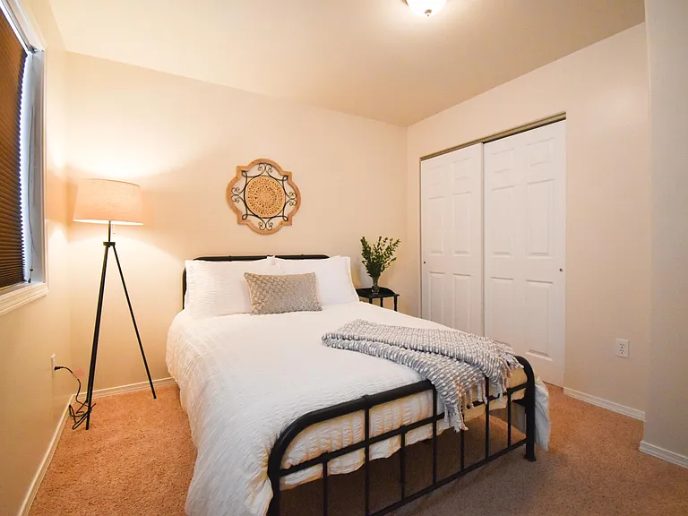 3204 N Smith St — Photo 11