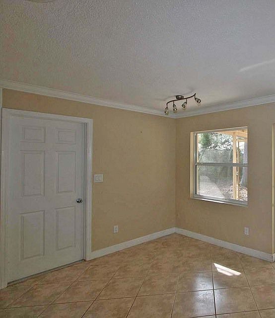 1st image of 2421 Eastbrook Blvd