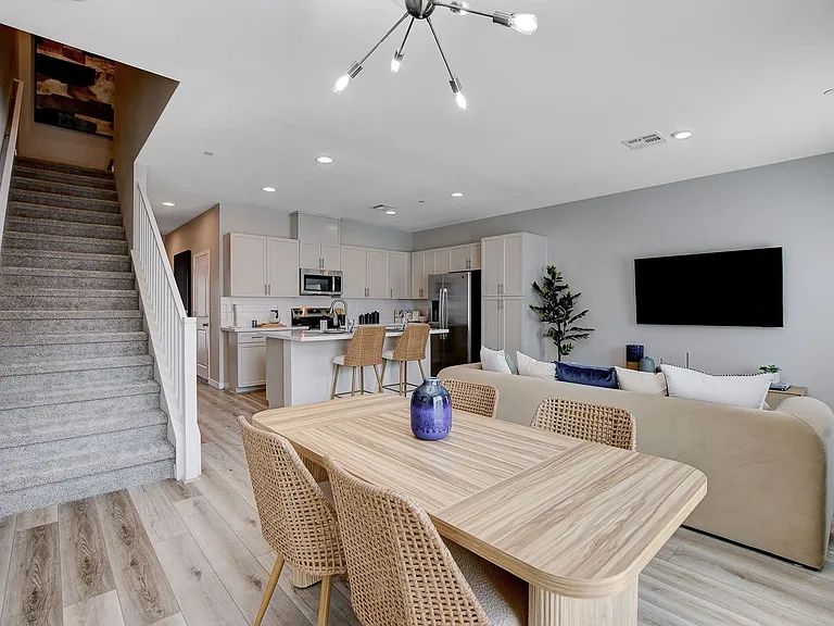 Elevate Townhomes — Photo 32