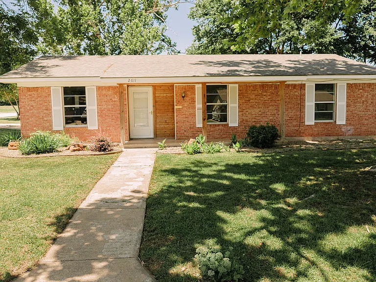 2611 Easy St — Photo 38