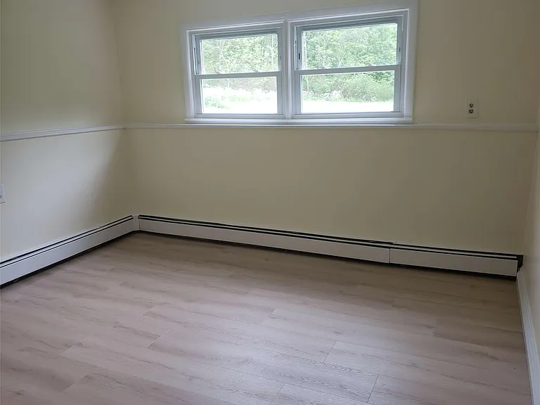 1446 Salt Point Tpke — Photo 9