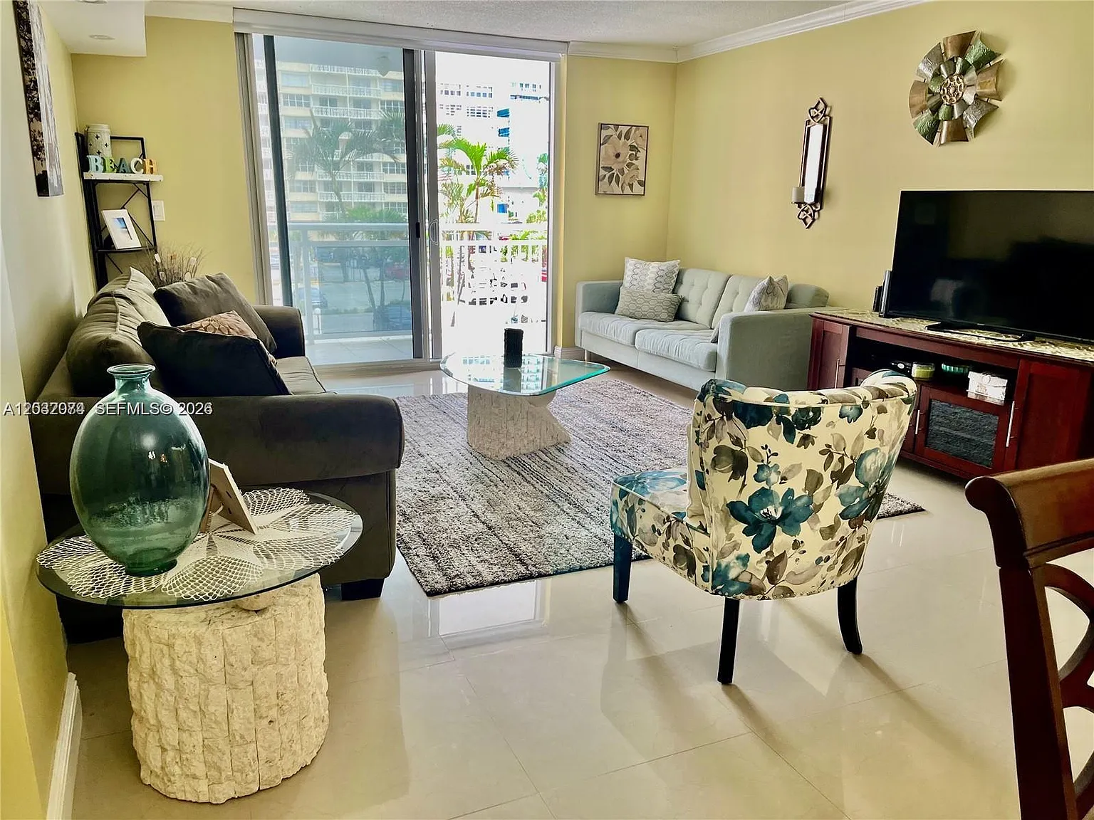 Plaza Towers South Condo — Photo 4