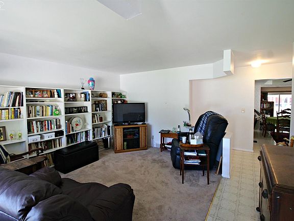 3rd image of 1300 Norfolk Ave