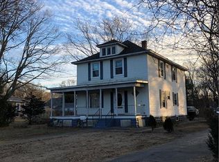 399 W Shore Rd, Warwick, RI 02889