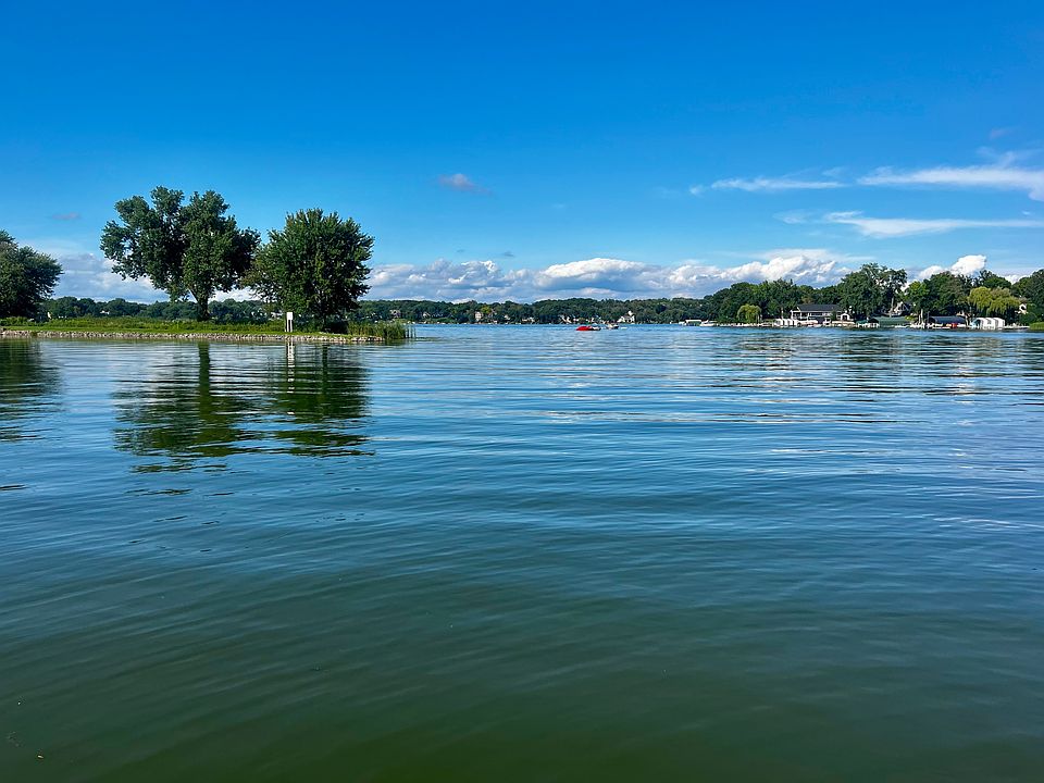 On highly-sought Lake Minnetonka