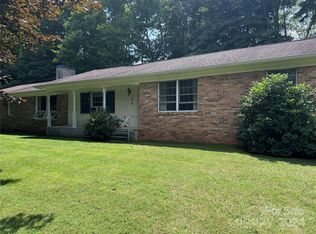 73 Jarrett Rd, Bakersville, NC 28705