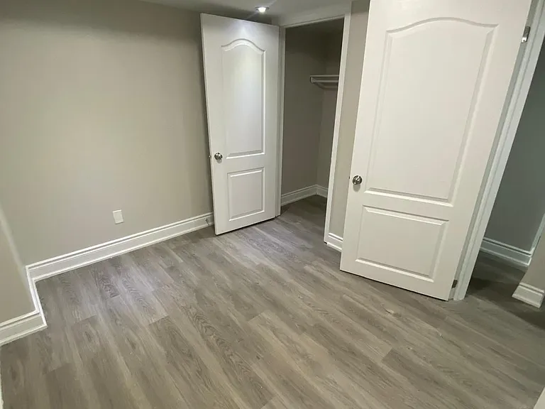 33 Nomad Cres #BASEMENT — Photo 9