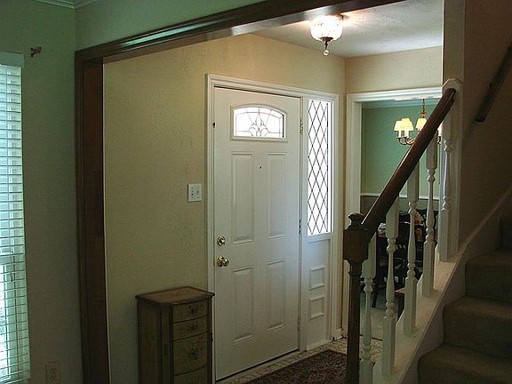 5th image of 1607 Earl Of Dunmore Ln