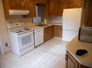 52 Round Hill Rd, Southington, CT 06489