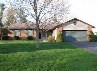202 Greer Dr E, Newark, OH 43055