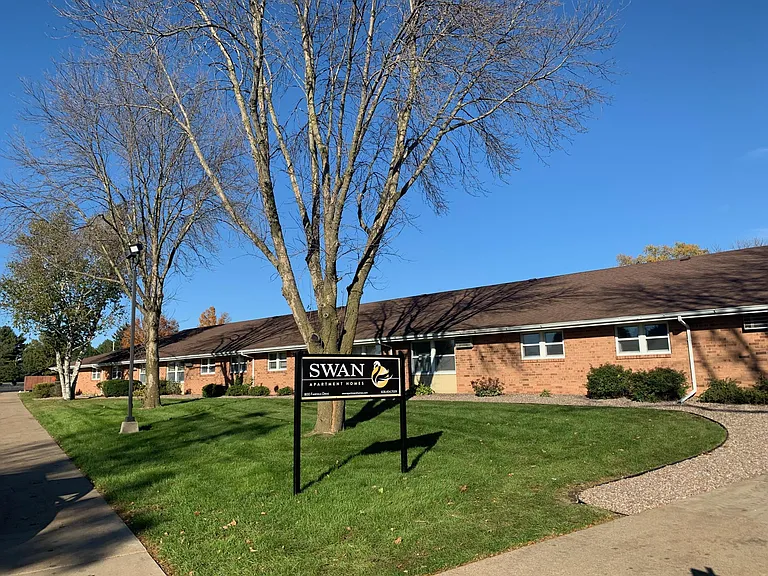 800 Fairfield Dr — Photo 9
