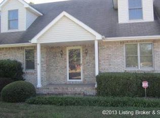 1348 N Shady Lane Dr, Scottsburg, IN 47170