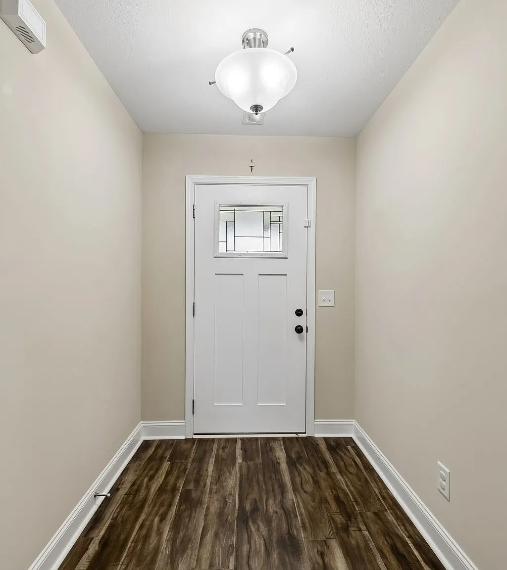 3 bed, 1477 sqft, $2,000 — Photo 4