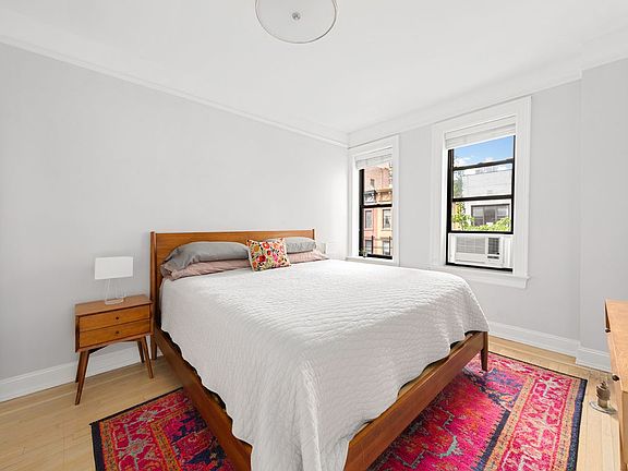 4th image of 315 E 80th St APT 4H