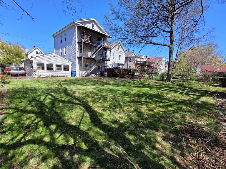 117 Nicoll St #2 — Photo 10