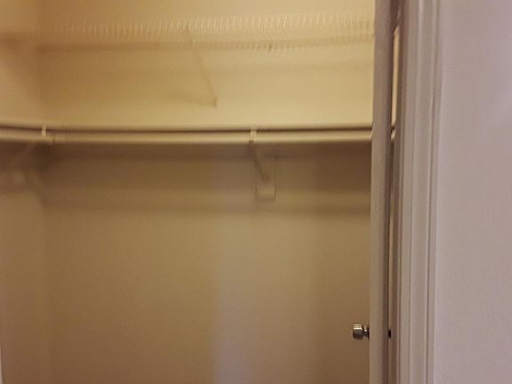 5th image of 1205 S Shenandoah St APT 203