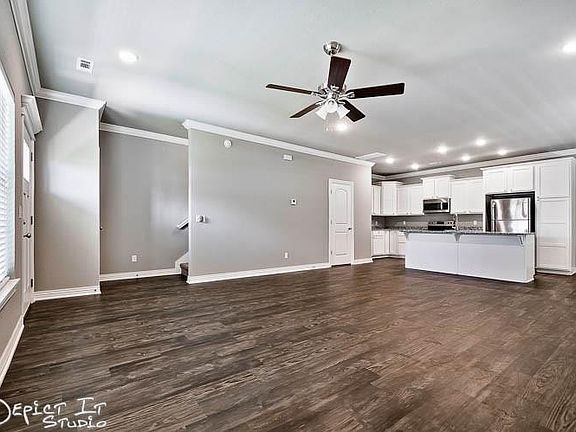 3rd image of 121-A Carrington Ave